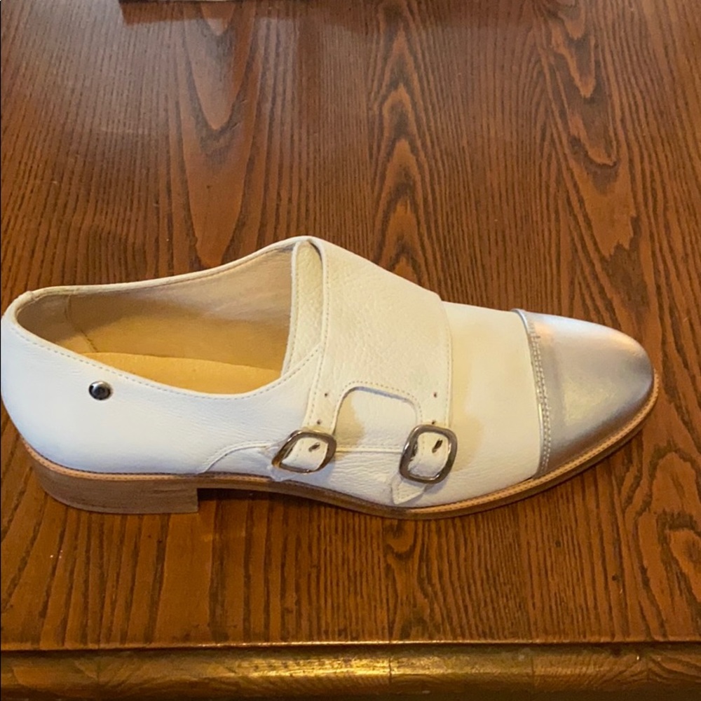 Women’s Pollini leather slip on shoe